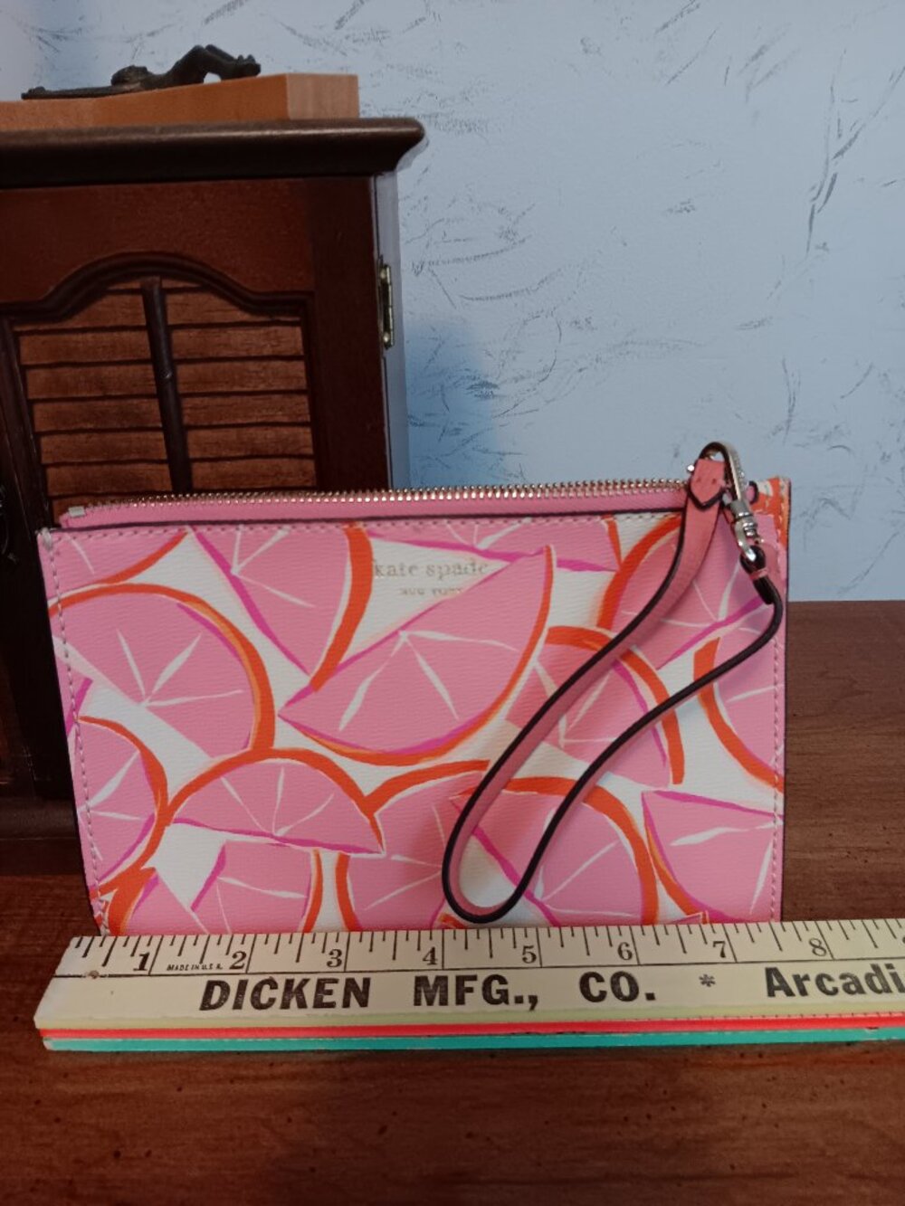 Kate Spade grapefruit style wristlet